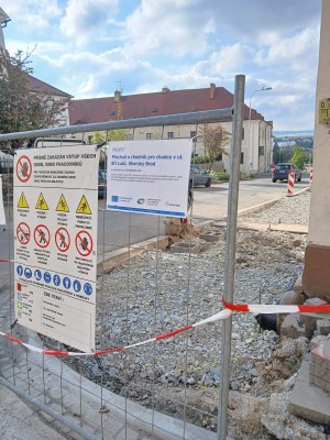 Chodník a přechod v ul. Bří. Lužů