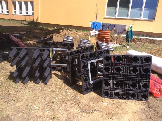 Hospodaření se srážkovými vodami - ZŠ Na Výsluní