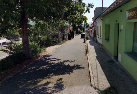 Pohled do ulice Dolní Valy