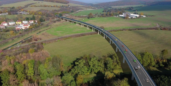 Přeložka silnic II/490 a II/495 Uherský Brod (obchvat částí Těšov, Újezdec) - záměr č. 130