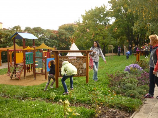 Vybudování školní zahrady v přírodním stylu při MŠ Obchodní