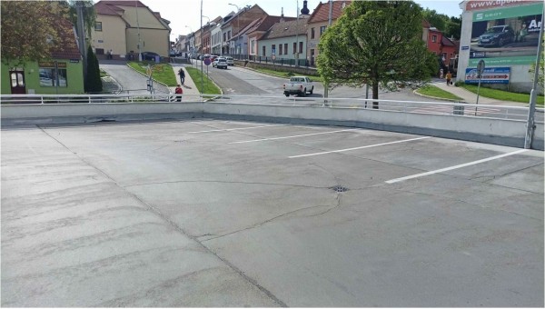 Parkoviště OD Kvanto - rekonstrukce pojížděných stropů a hydroizolace - záměr č.  325