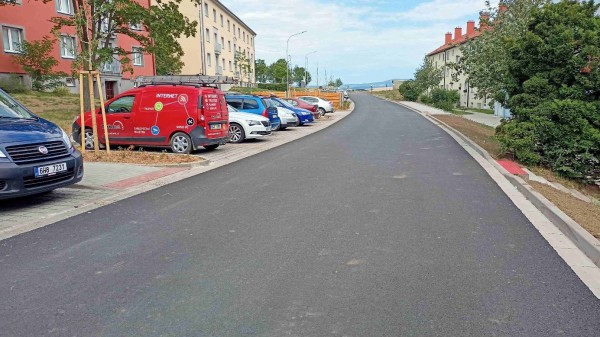 Nová parkovací stání