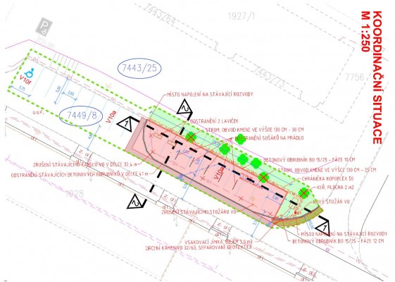 Parkoviště v ul. Družstevní